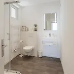 Zentrale Bis 10 Personen Бремен