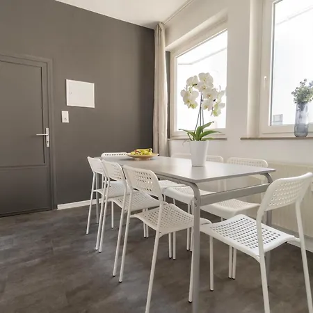 Zentrale Bis 10 Personen Appartamento *