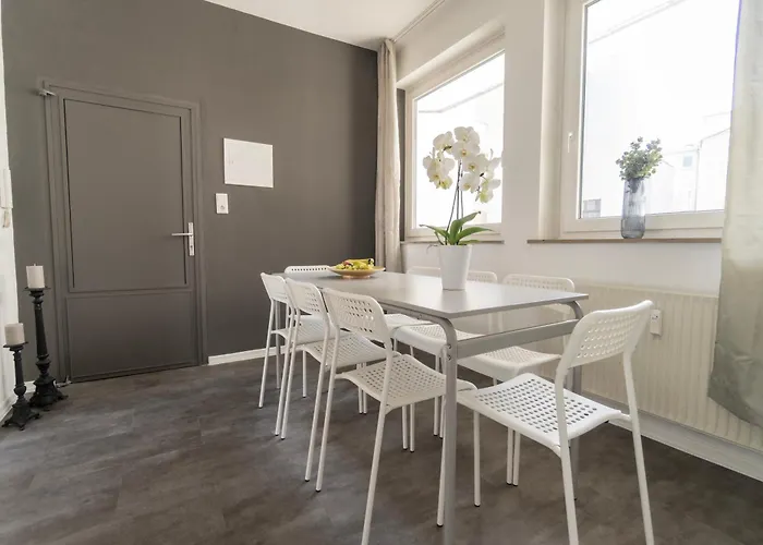 Zentrale Bis 10 Personen 아파트 *